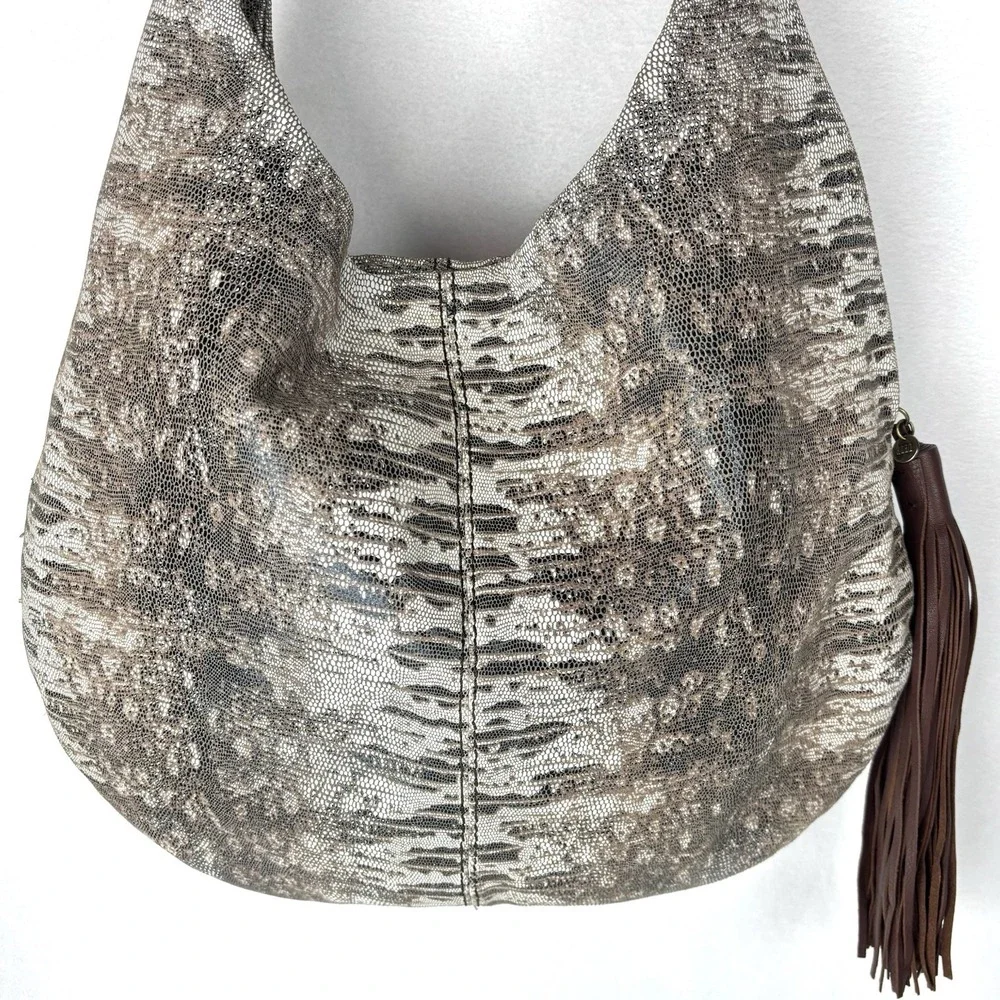 Hobo Gardner Shoulder Bag Purse Lizard Print Italian Leather Slouchy White Brown